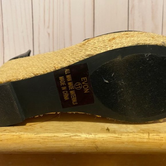 New in Box ~ Lace Up Wedge Sandals - Picture 4 of 7